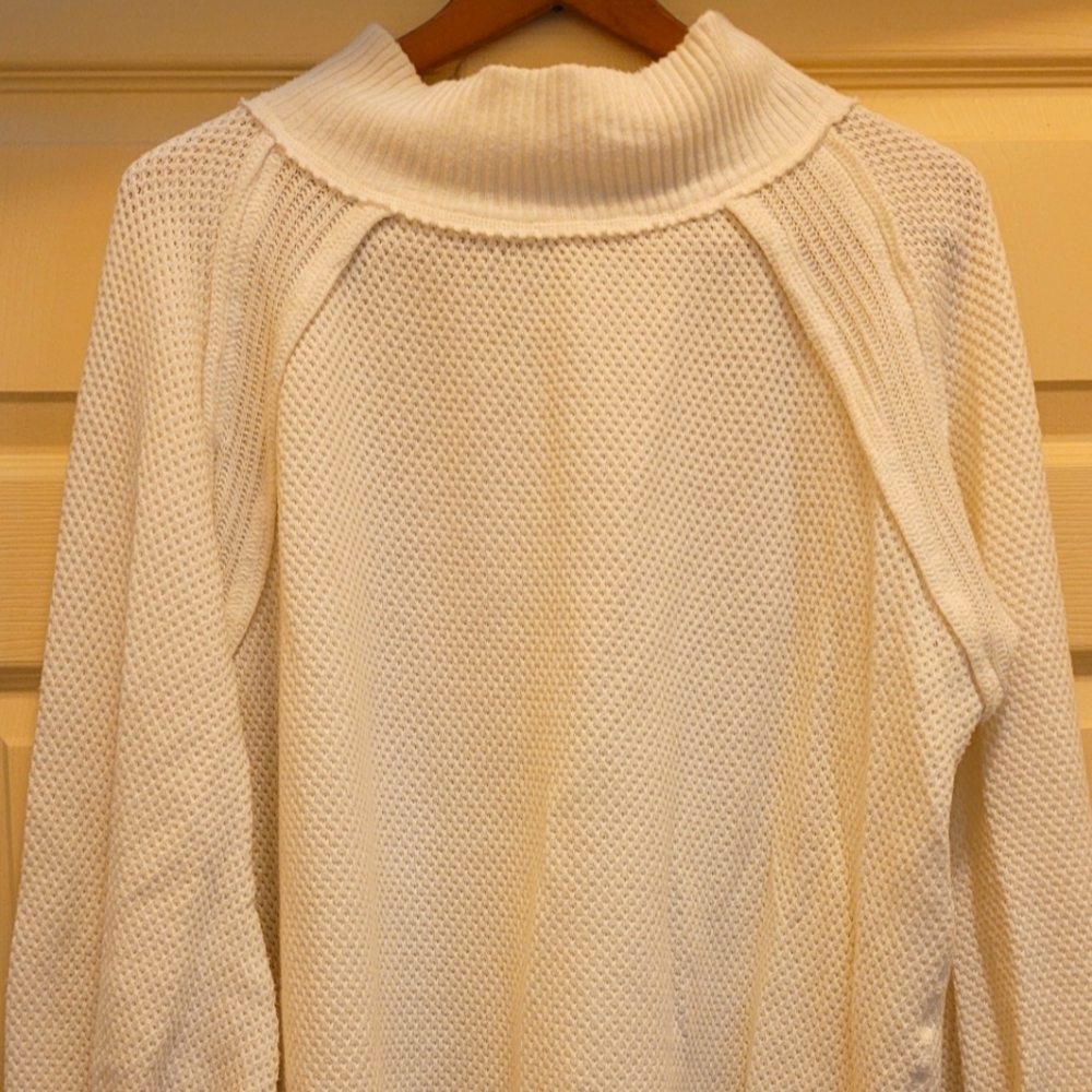 Free People White wide neck LS shirt